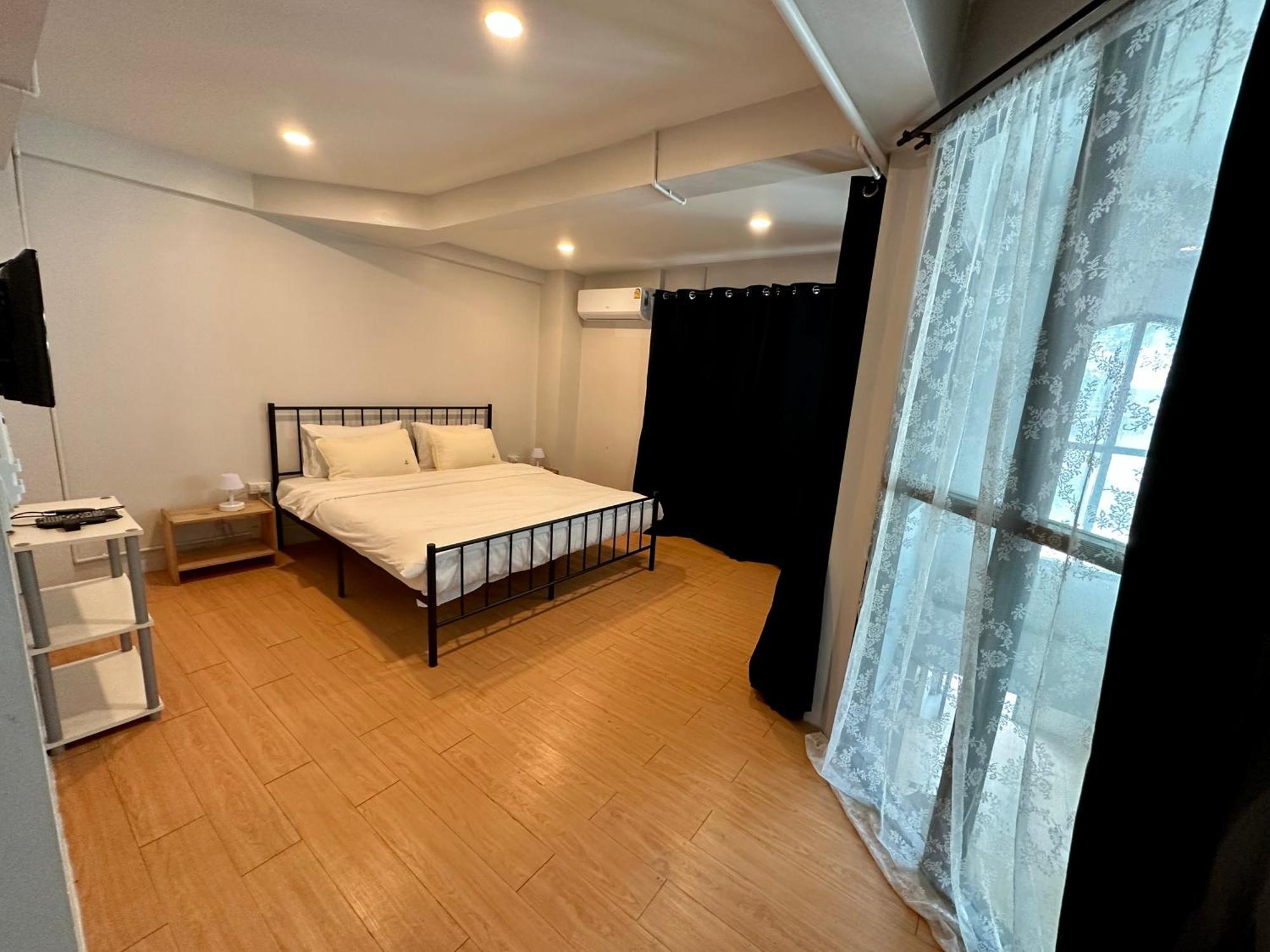 The Cute Silom Hostel กรุงเทพมหานคร ภายนอก รูปภาพ