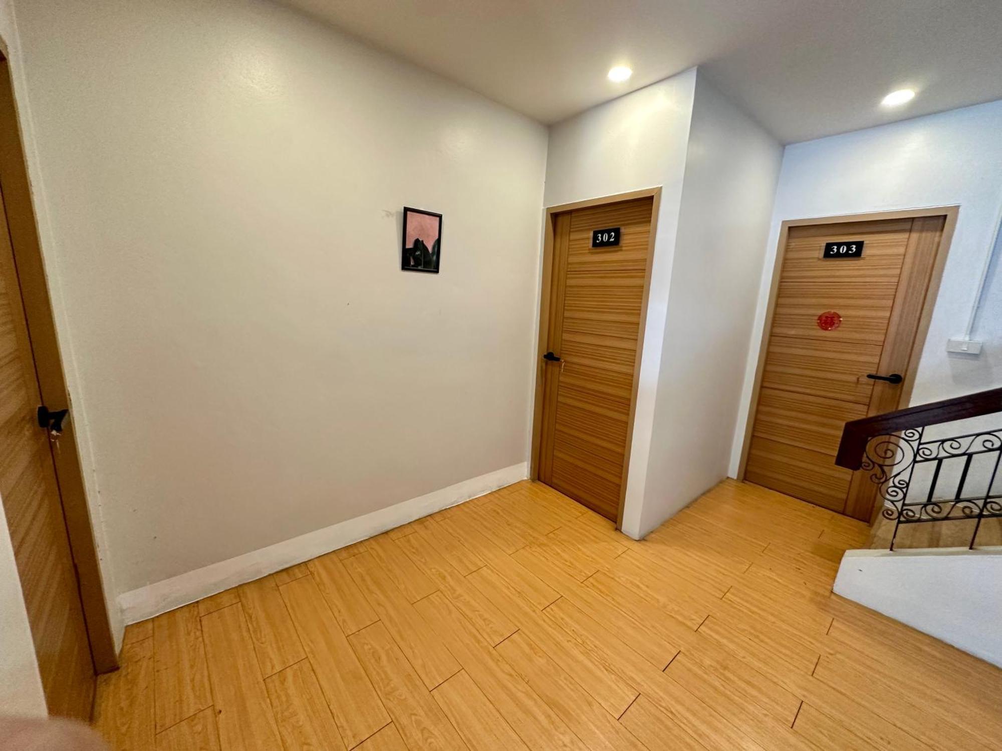 The Cute Silom Hostel กรุงเทพมหานคร ภายนอก รูปภาพ