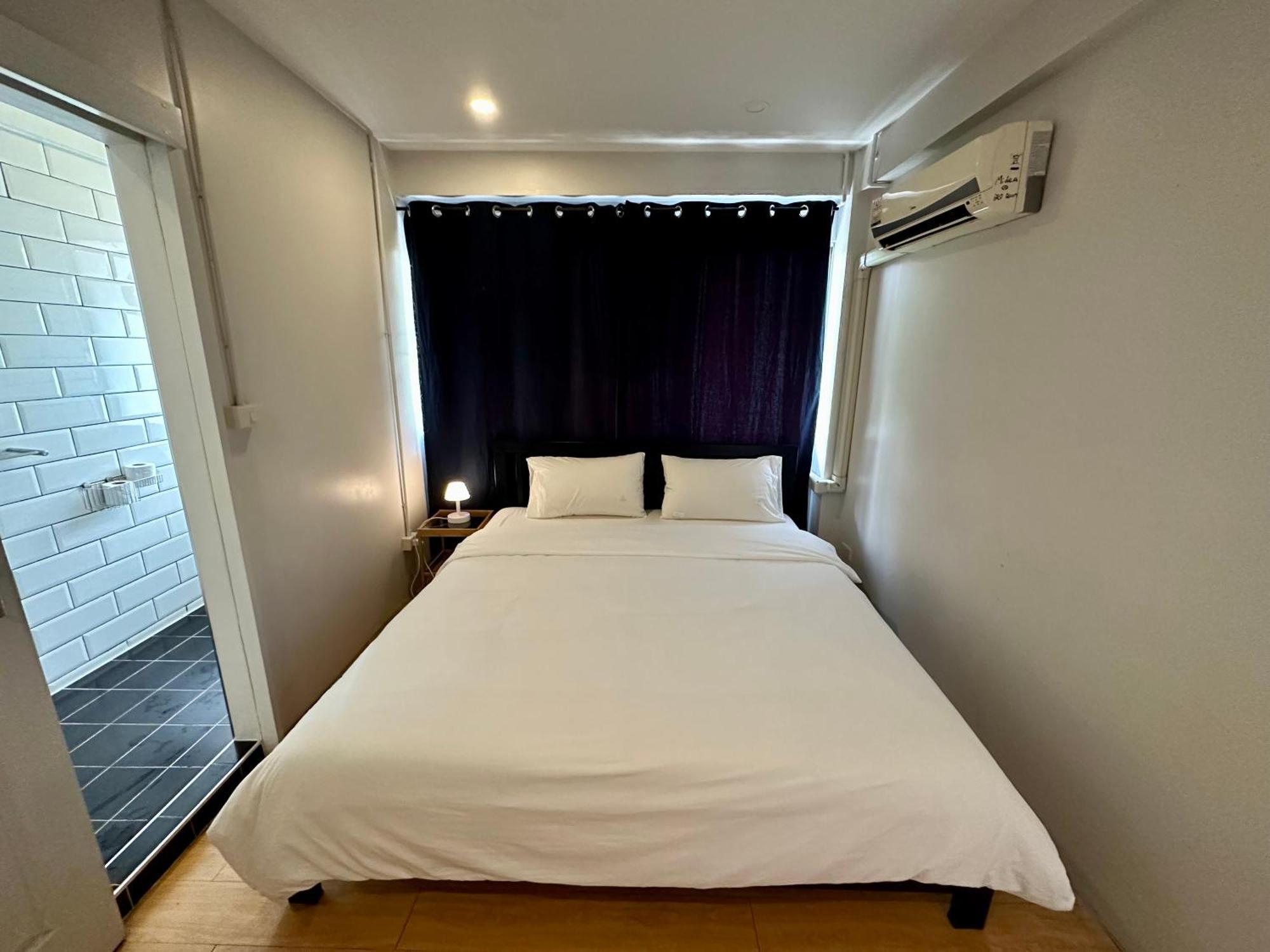 The Cute Silom Hostel กรุงเทพมหานคร ภายนอก รูปภาพ